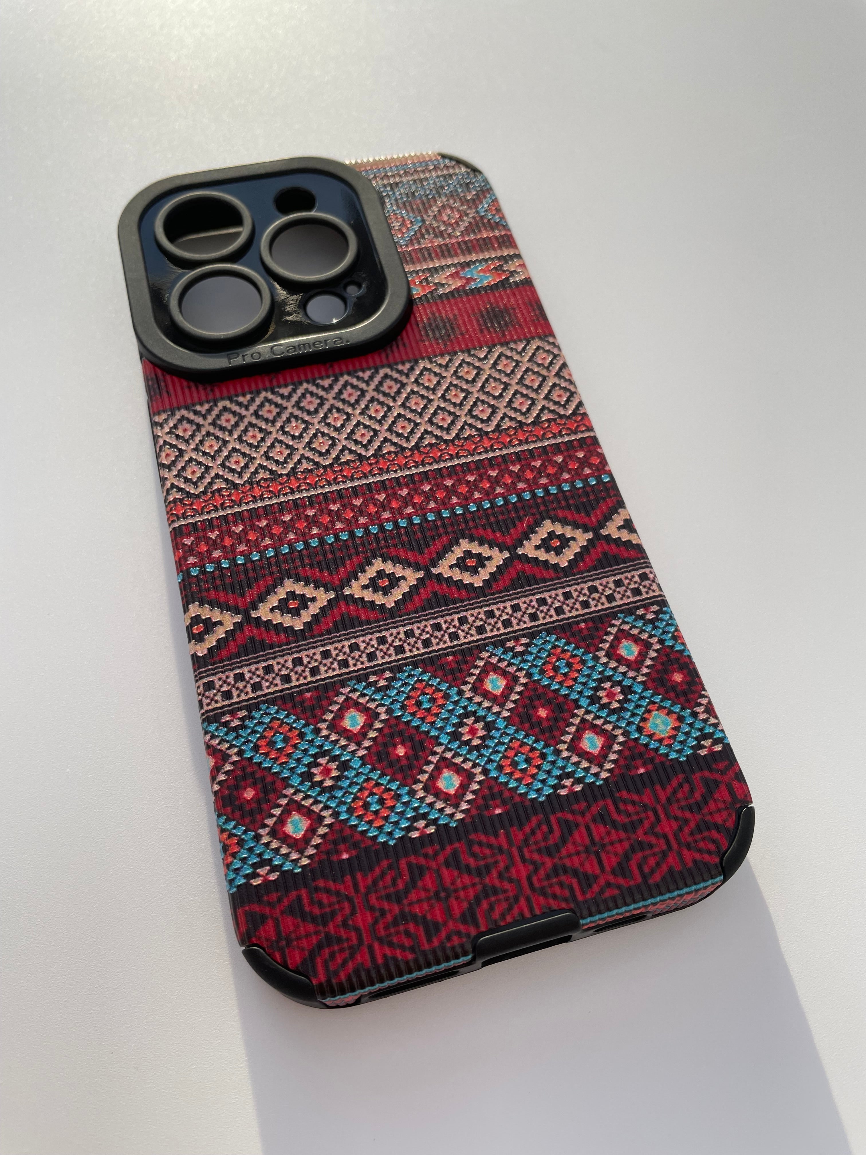 TPU/Silikonskal för iPhone 14 Pro- Elegans och Kraft i Perfekt Harmoni - Röd