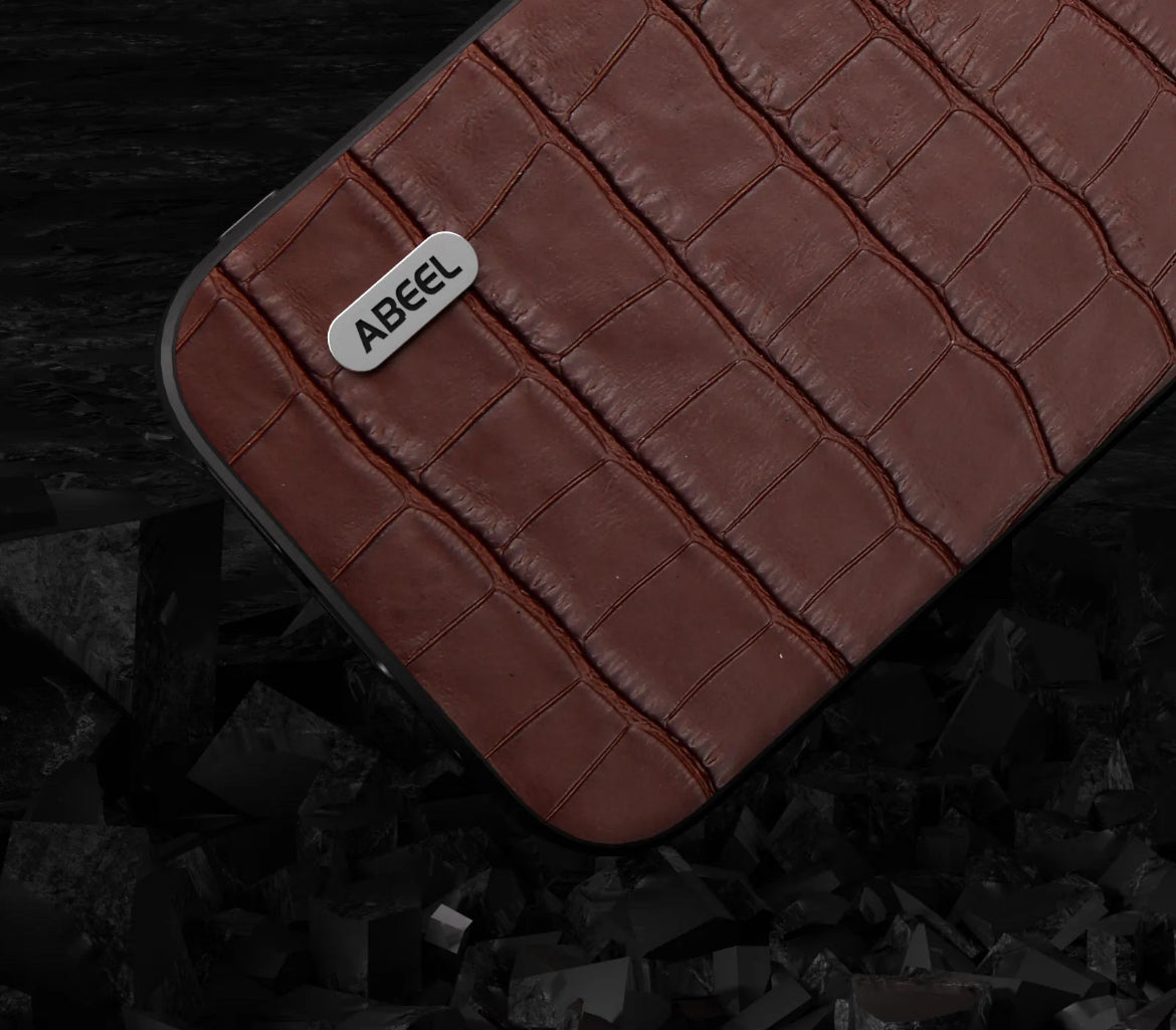 Läderskal Krokodil till iPhone 16 - Brun