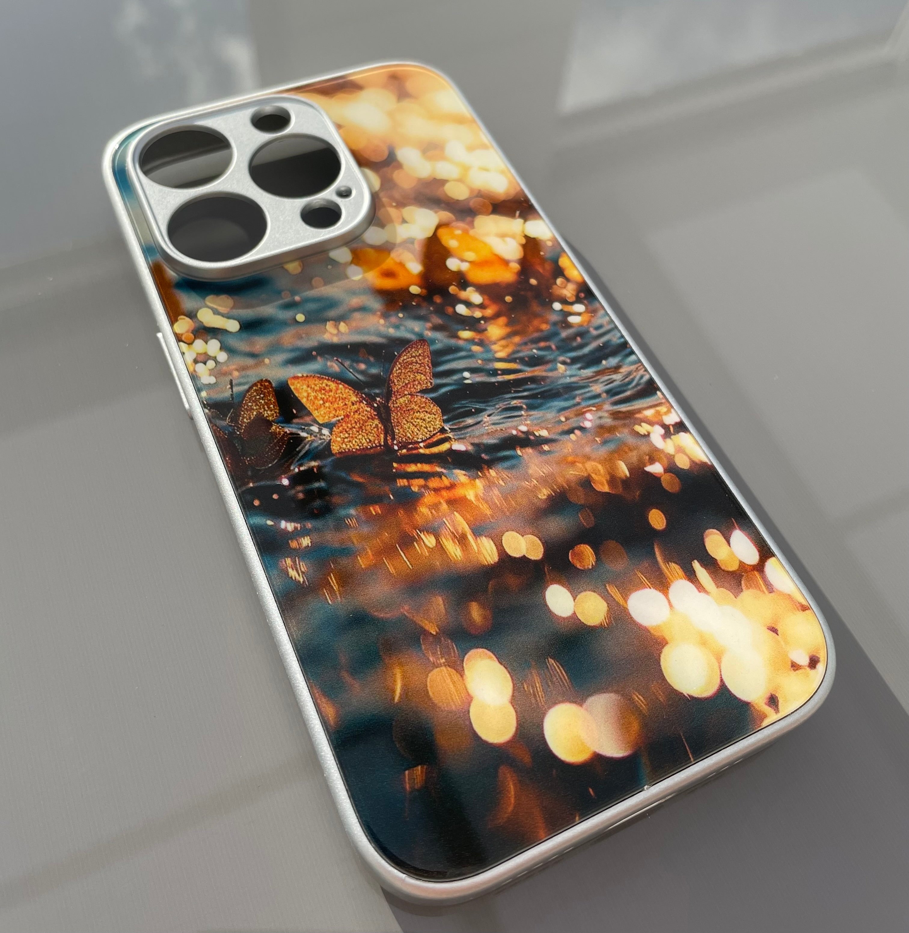 iPhone 14 Pro - Mobilskal av baksida av härdat glas - Fjärilar