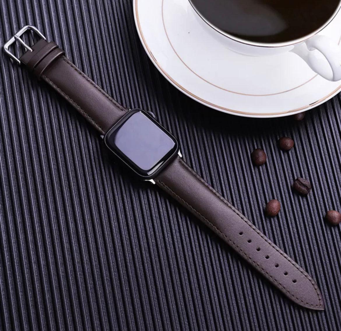 APPLE WATCH ARMBAND/ KLASSISK LÄDERARMBAND-VINRÖD - EleganceOfSweden